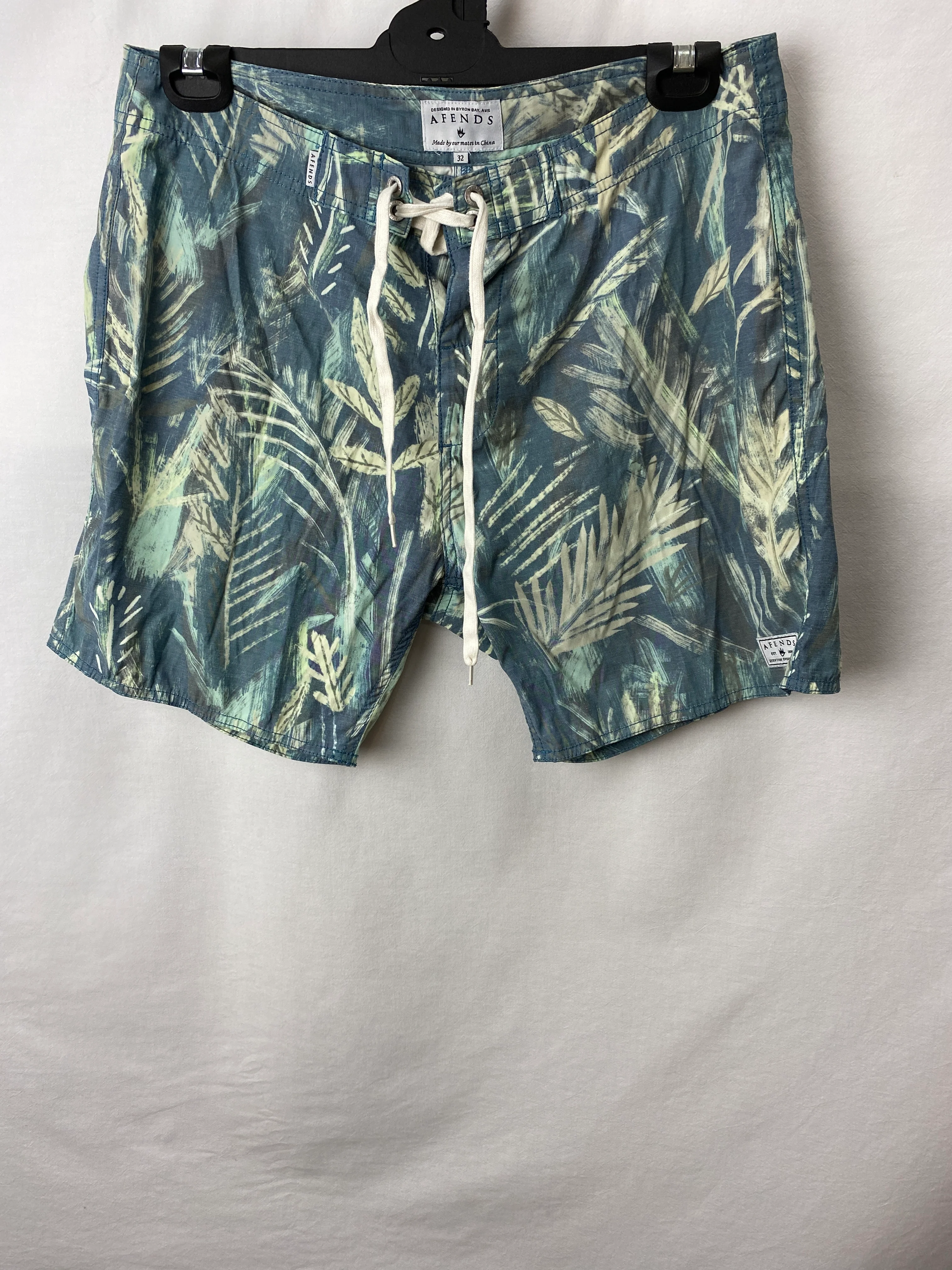 Afends Mens Shorts Size 32