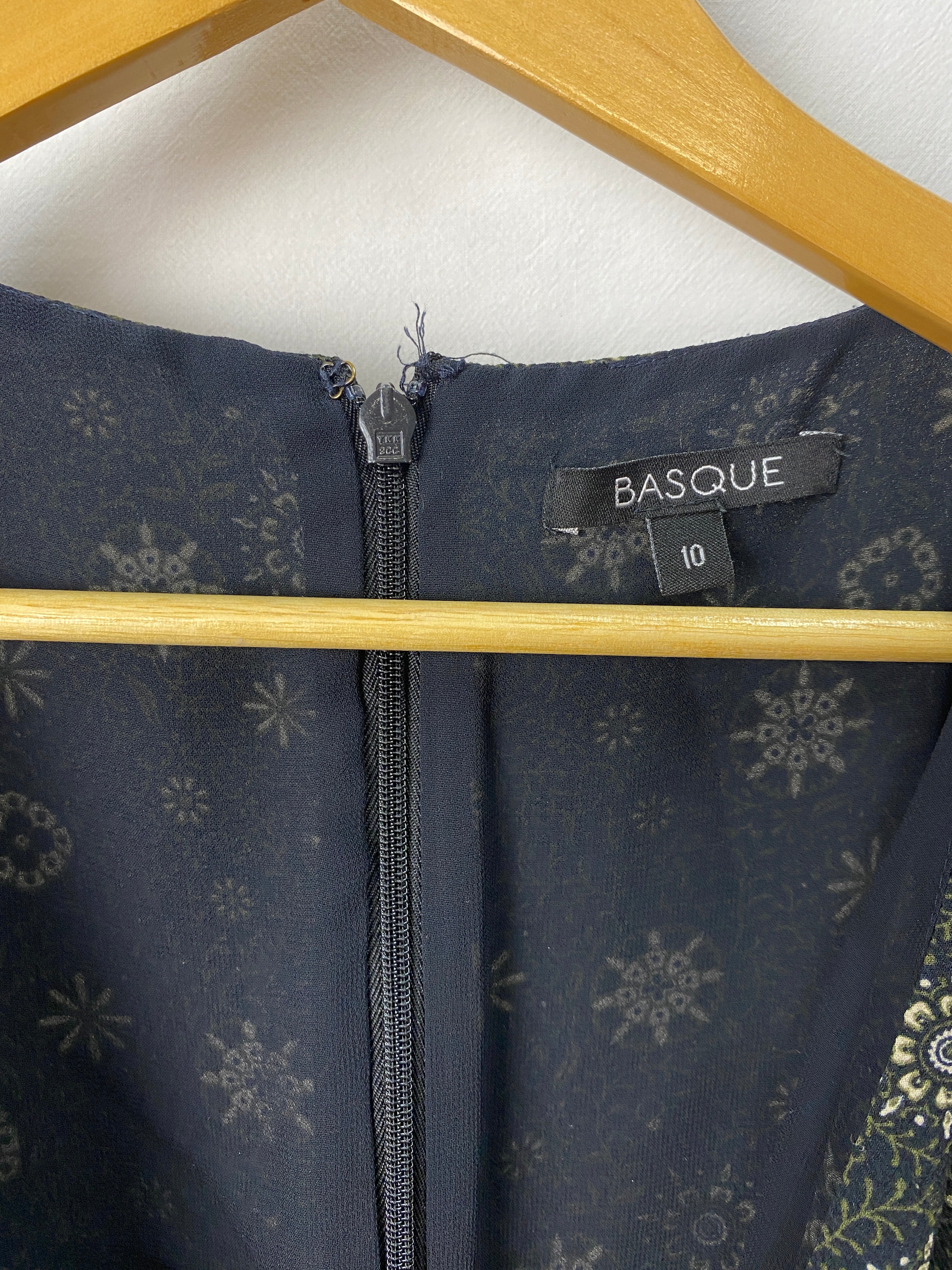 Basque Womens Dress Size 10 - Image 3