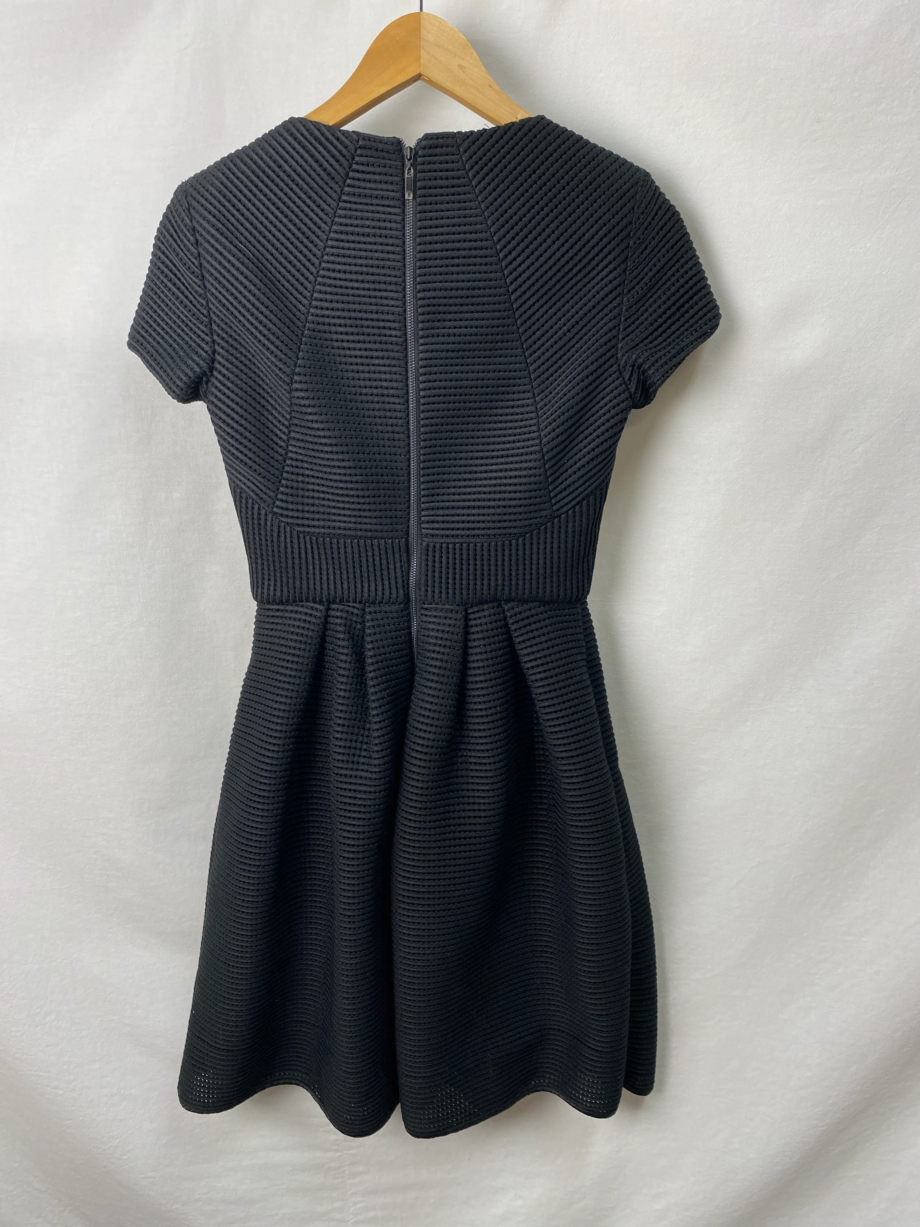 Cue Womens Dress Size 6 - Image 2