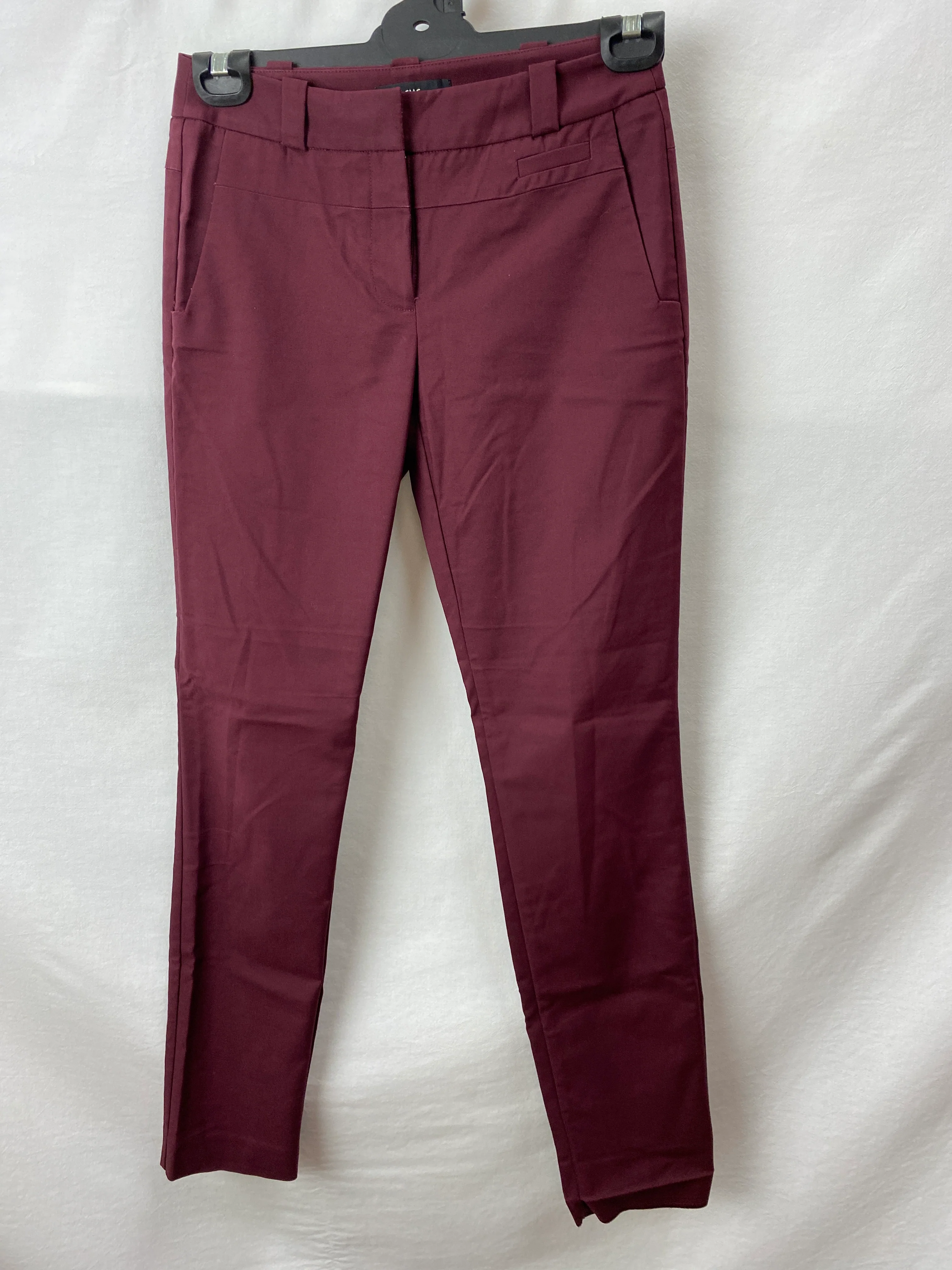 Cue Womens Pants Size 6