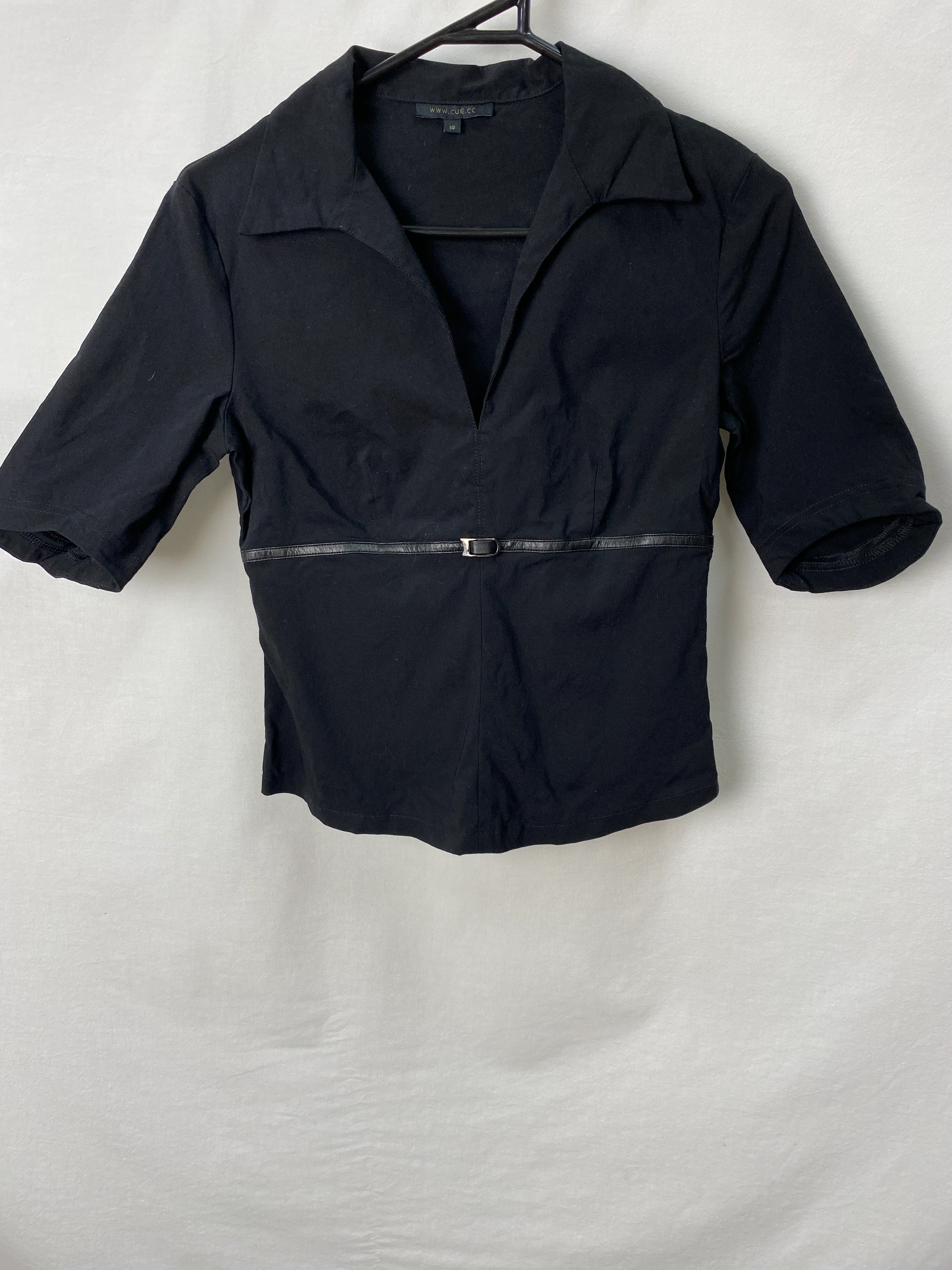 Cue Womens Top Size 10