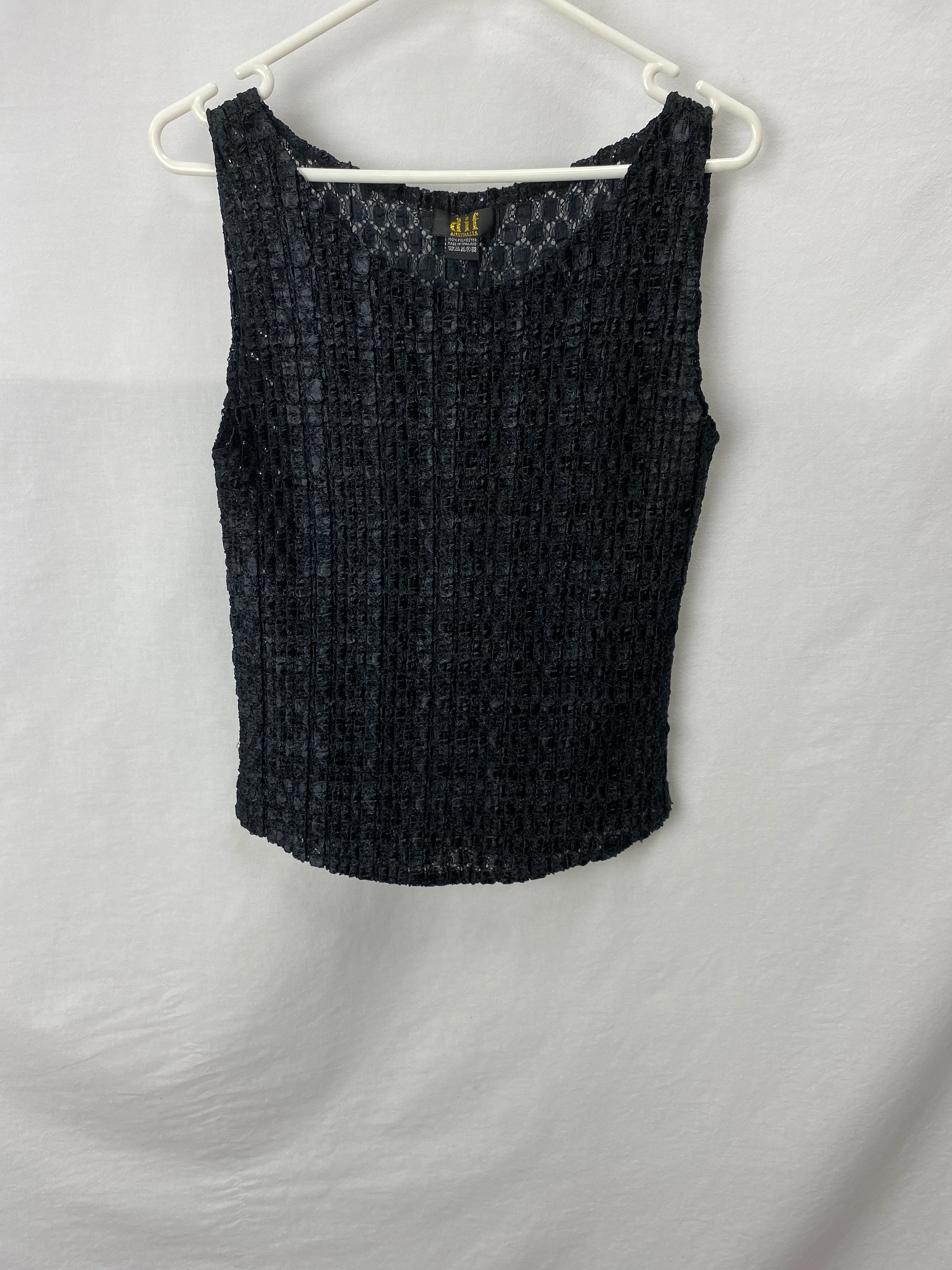 Dif Womens Top No Size Measures 37cm across chest, 52cm long