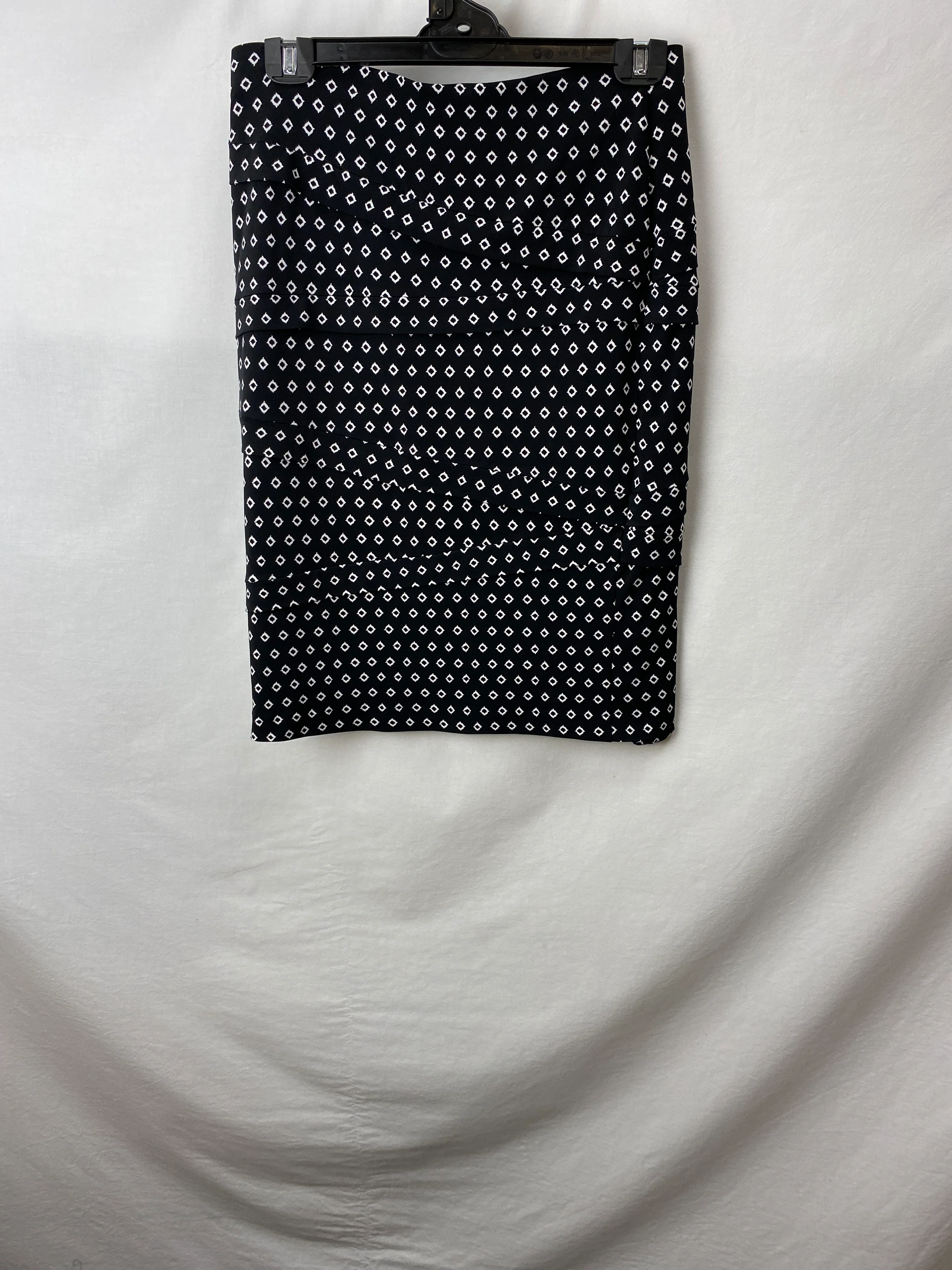 Jacquie Womens Skirt size 10 - Image 2