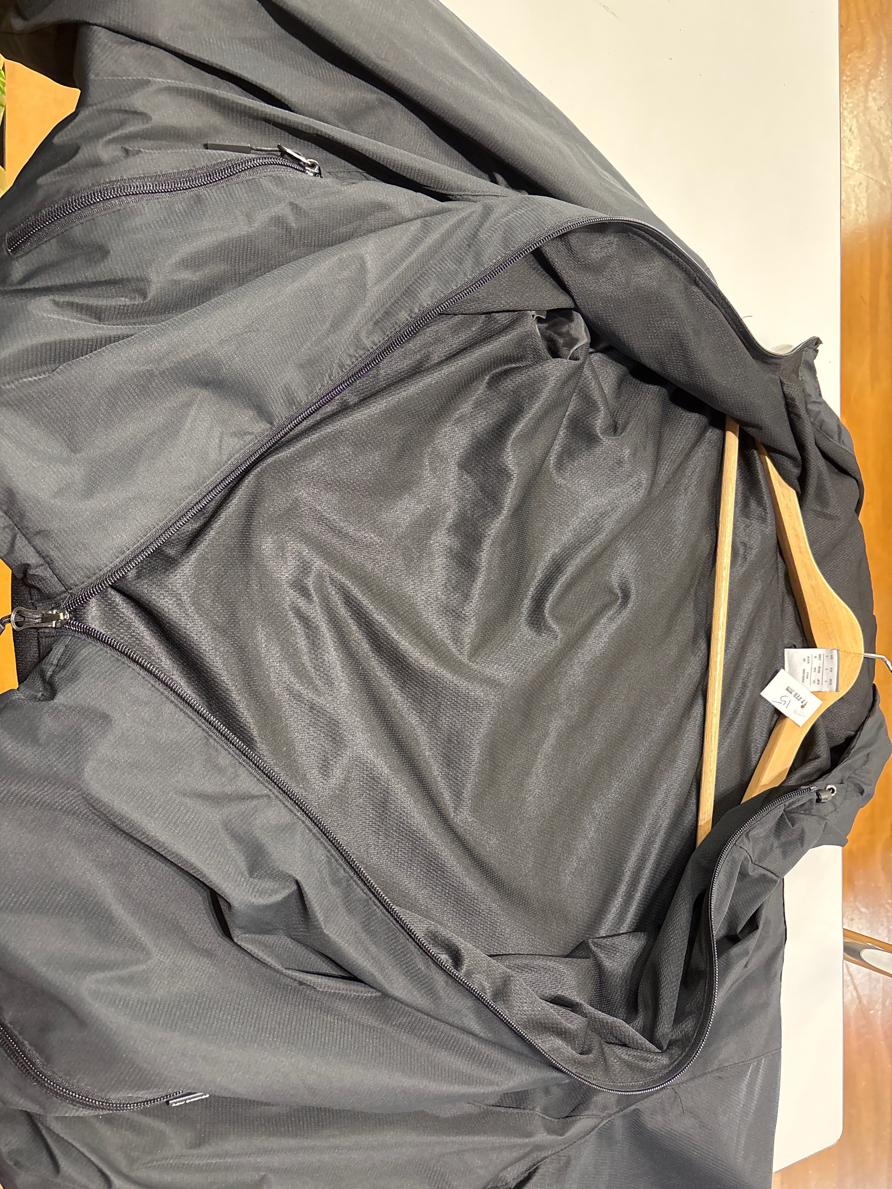 New Balance Mens Jacket Size L - Image 3