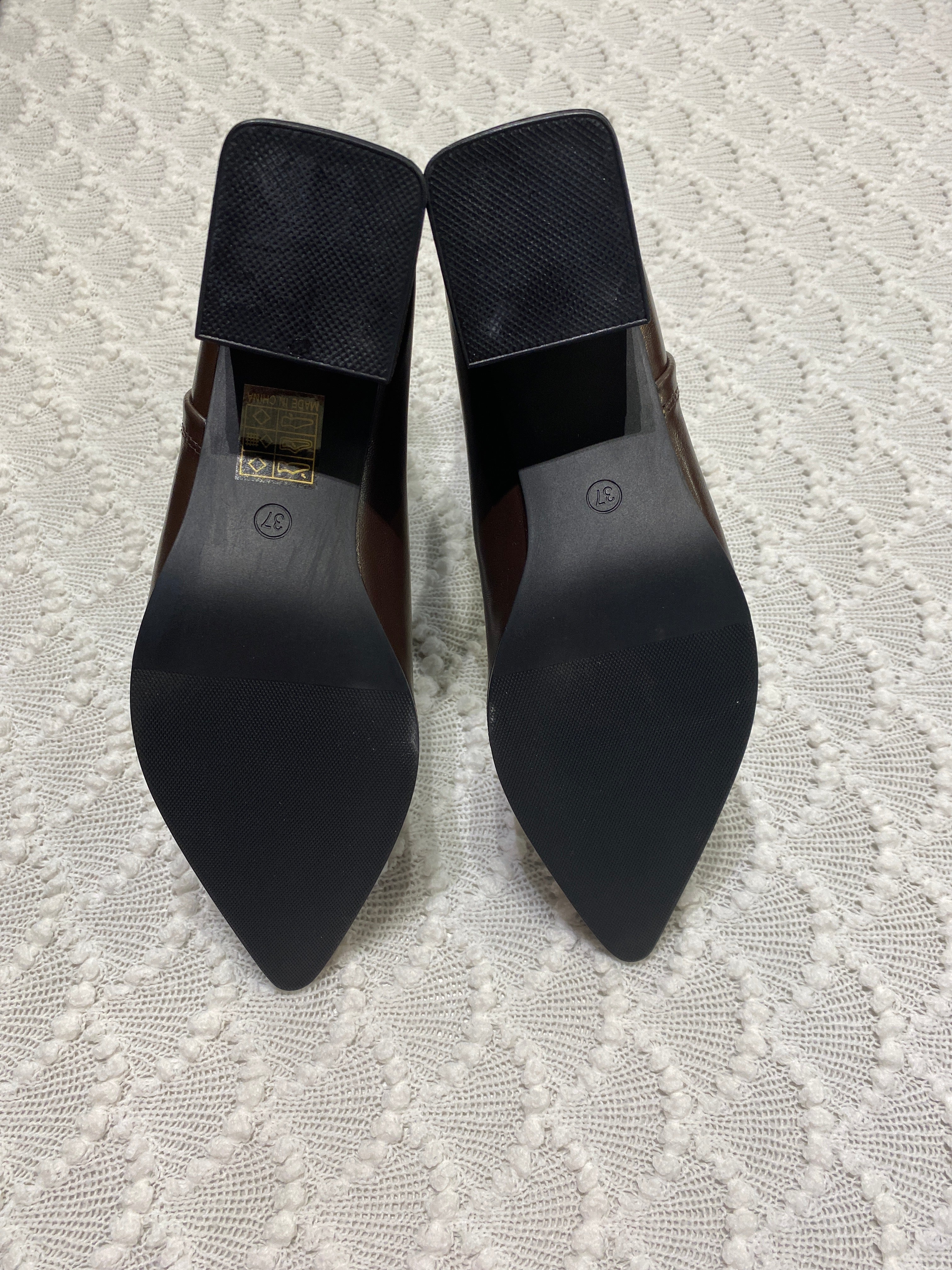 No Brand Womens Shoes Size 37 - Image 3