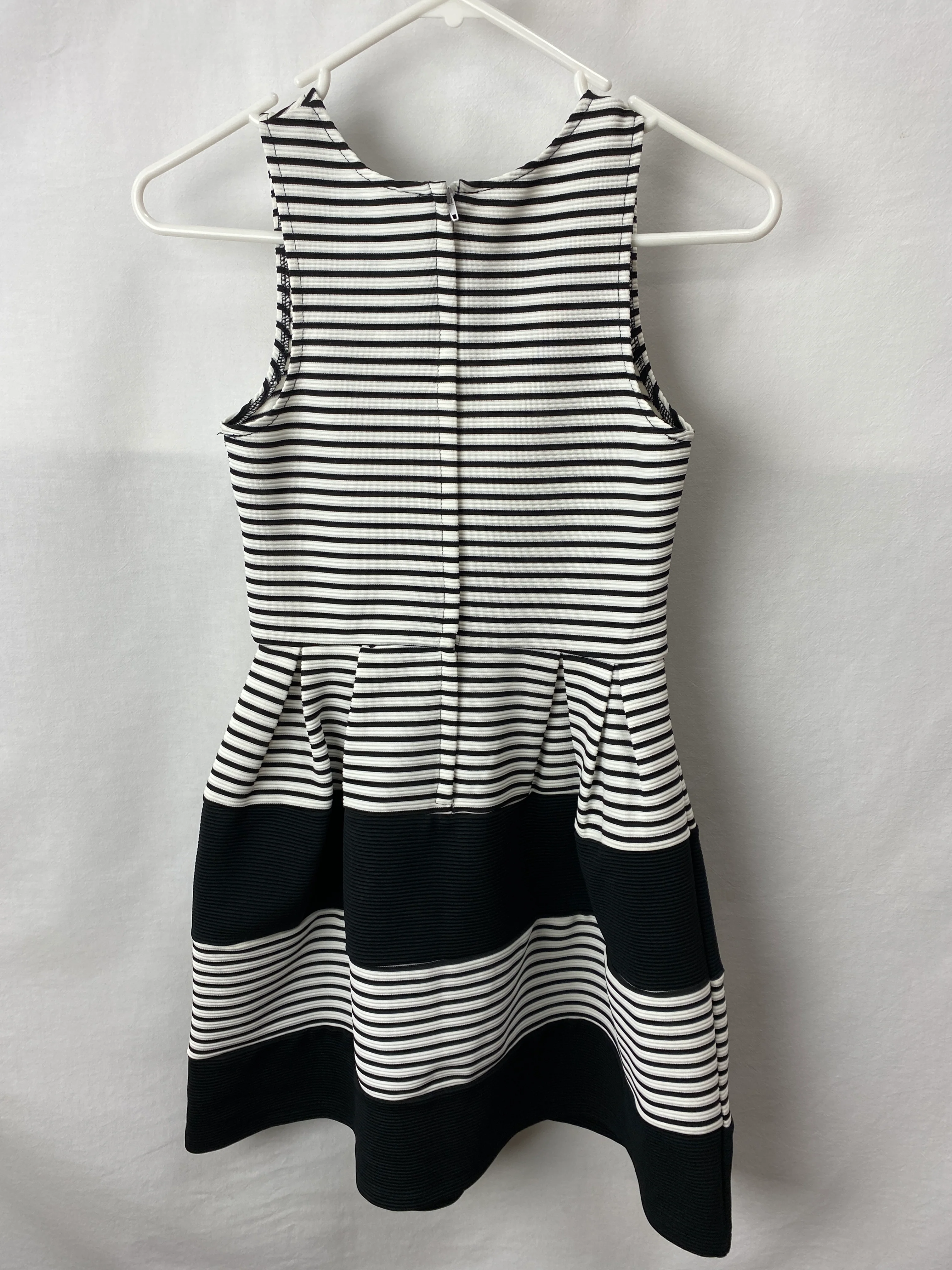 Origami Girls Dress Size 10 BNWT - Image 2