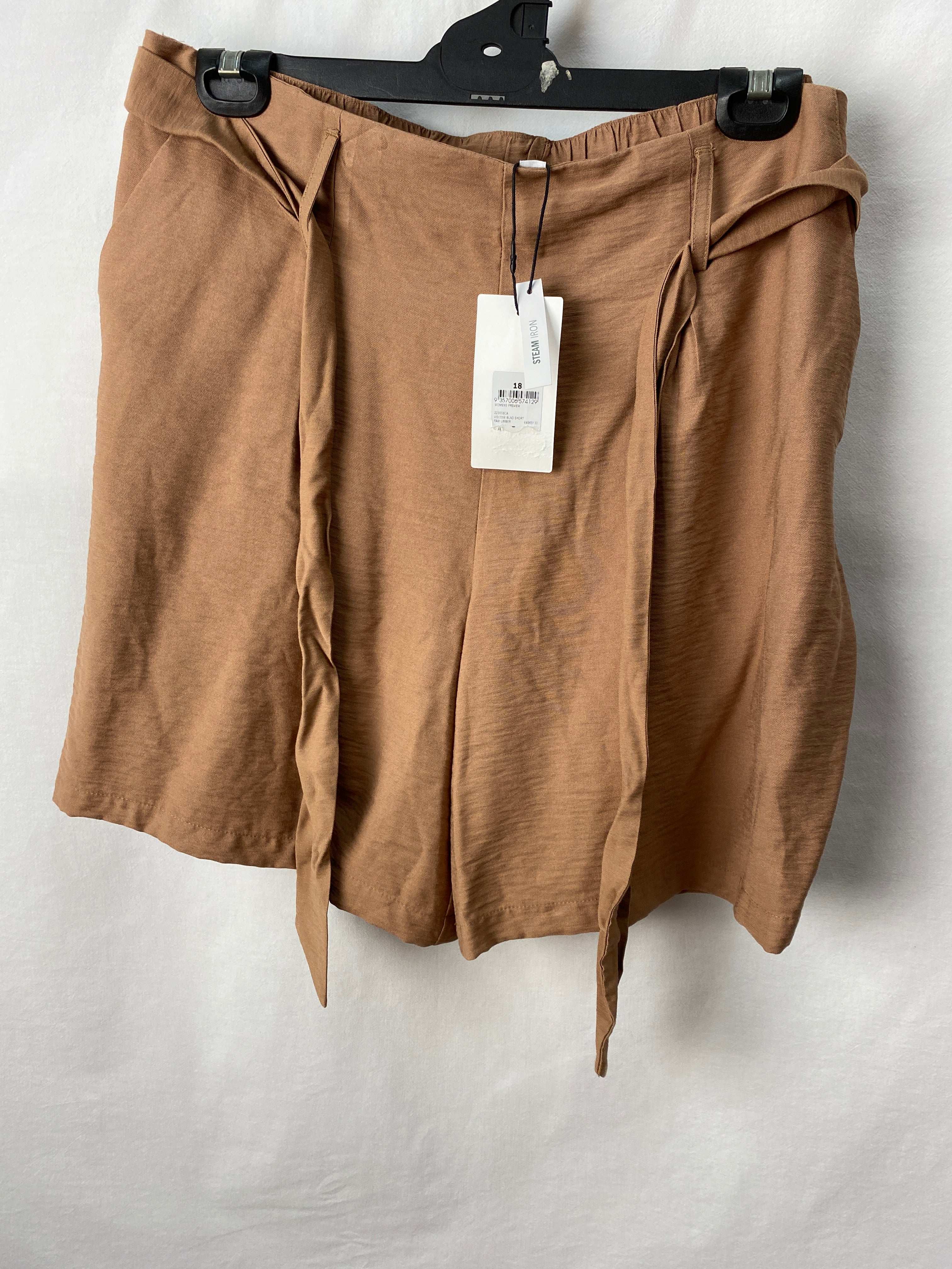 Preview Womens Shorts Size 18 BNWT