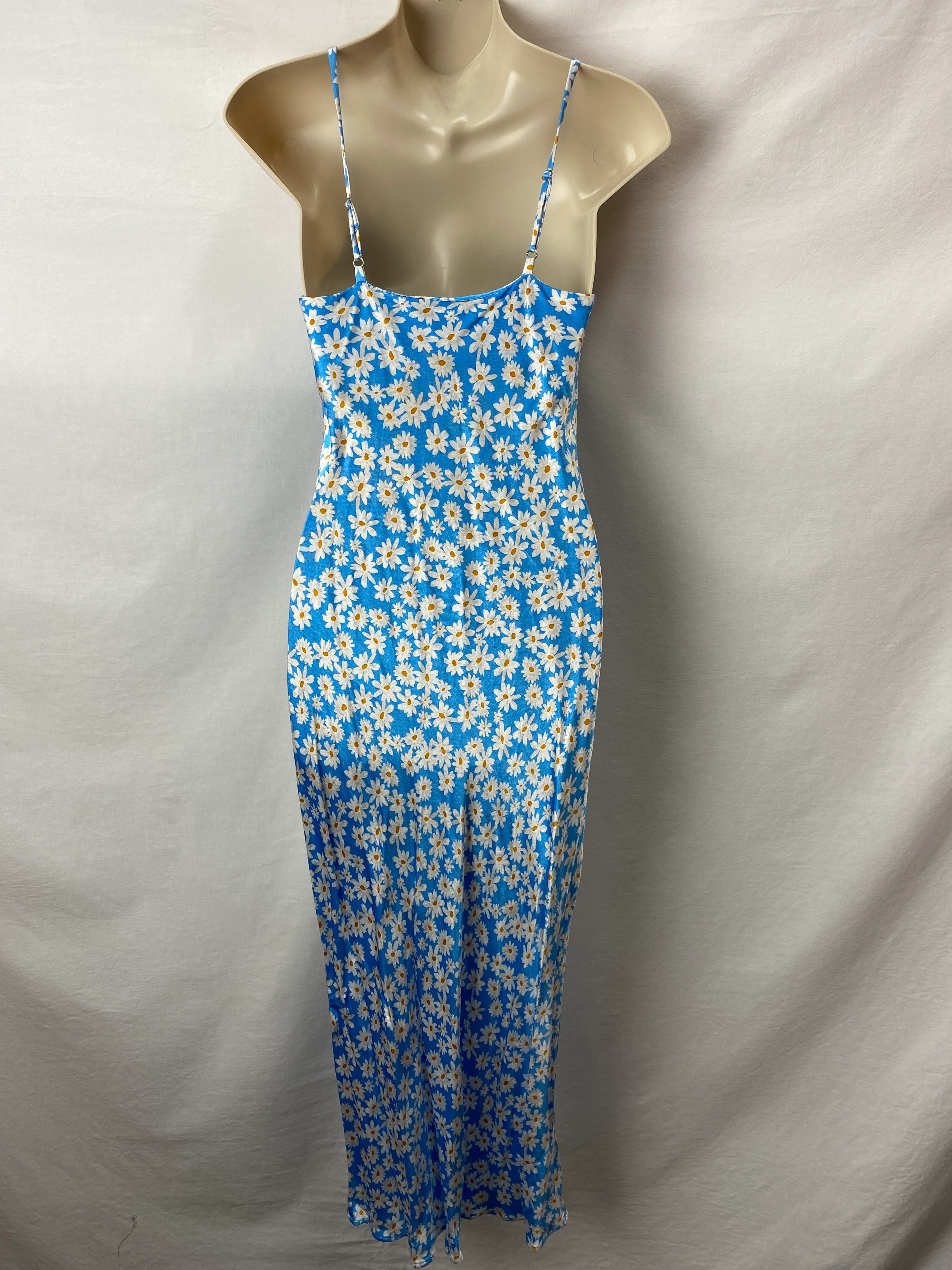 Sports Girl Womens Dress Size 4 - Image 2