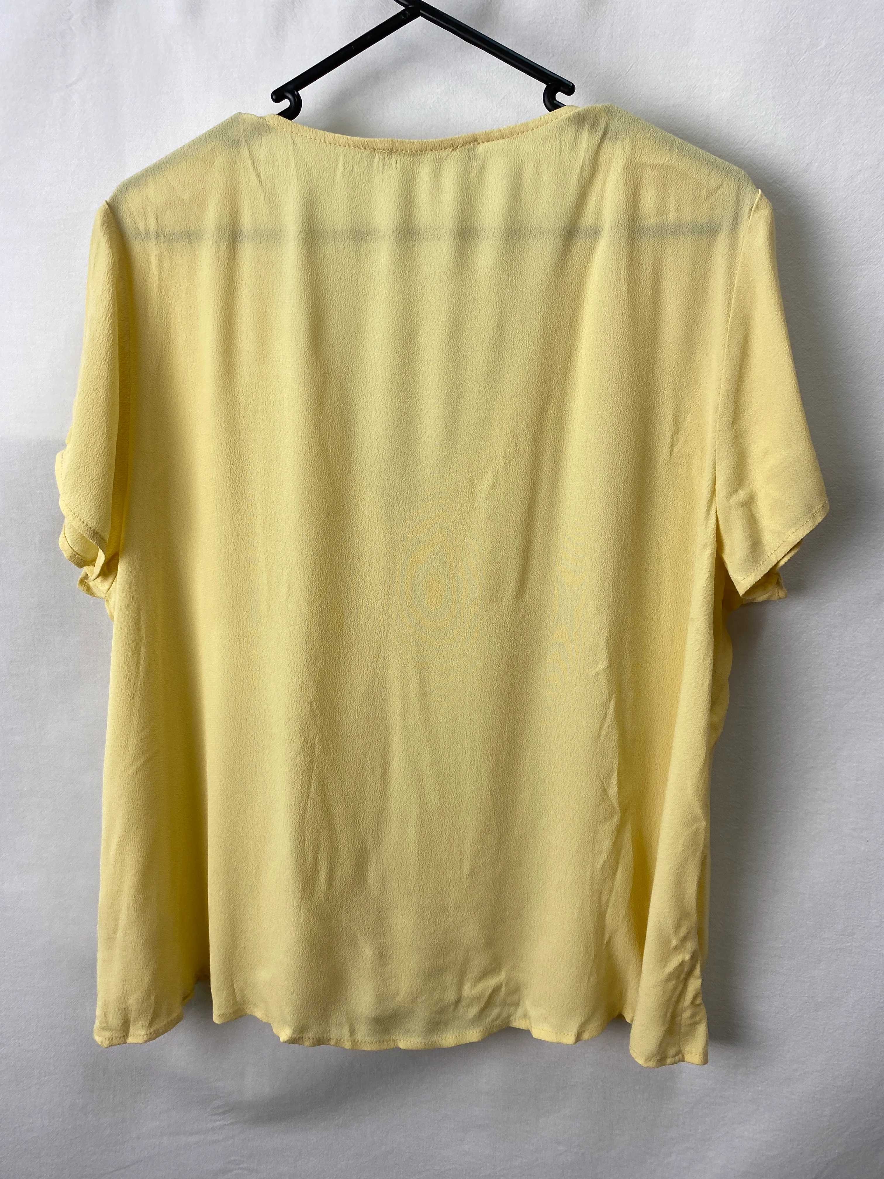 Sports Girl Womens Top Size 16 - Image 2