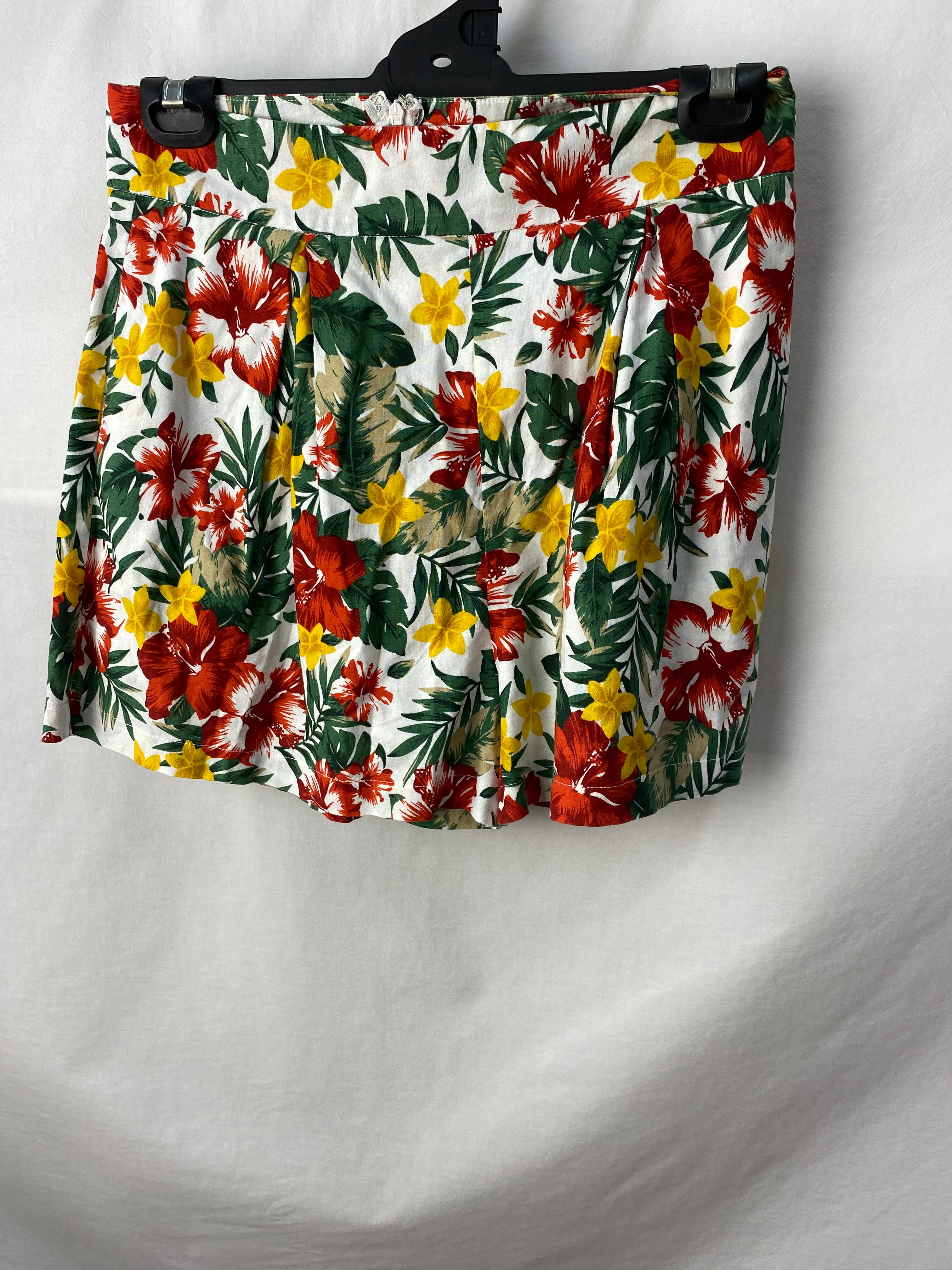 Sunny Girl Womens Shorts Size 12