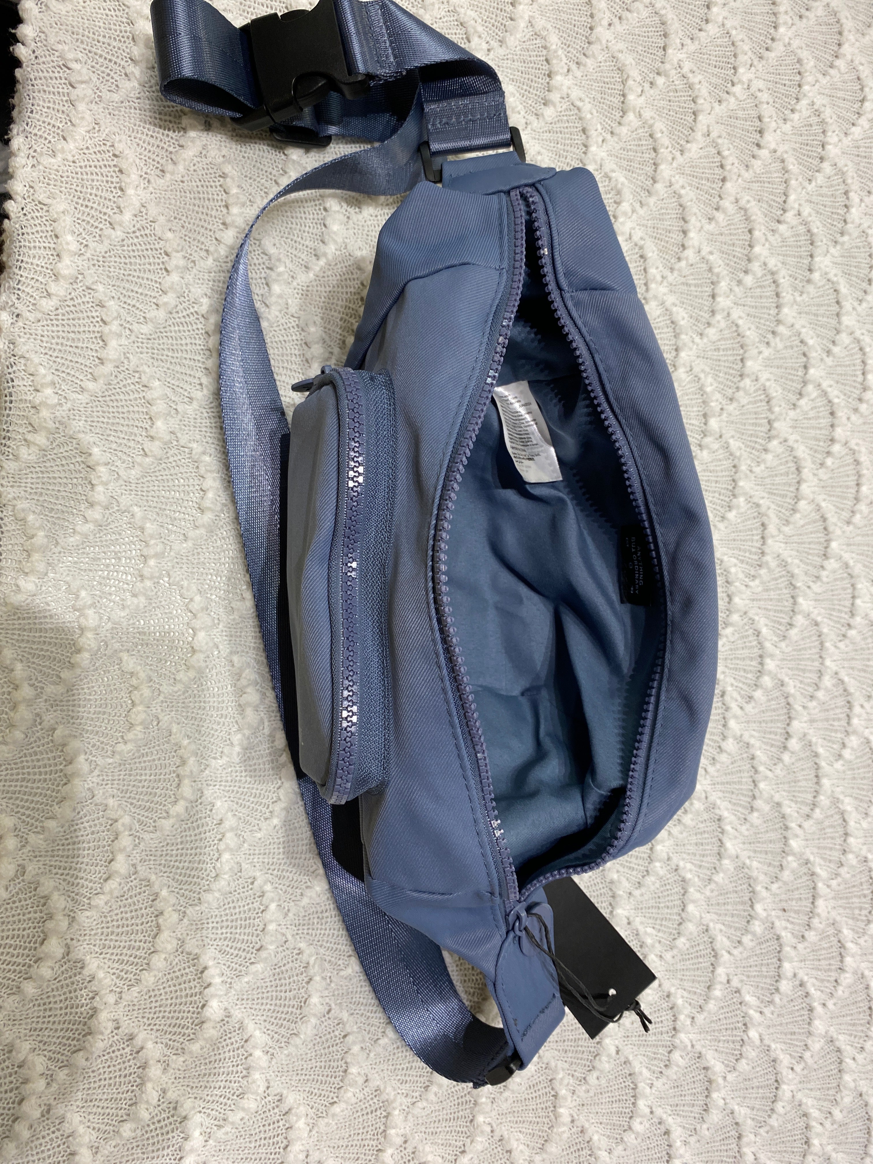 Typo Trvl Mens/ Womens Cross Strap Bag - Image 3