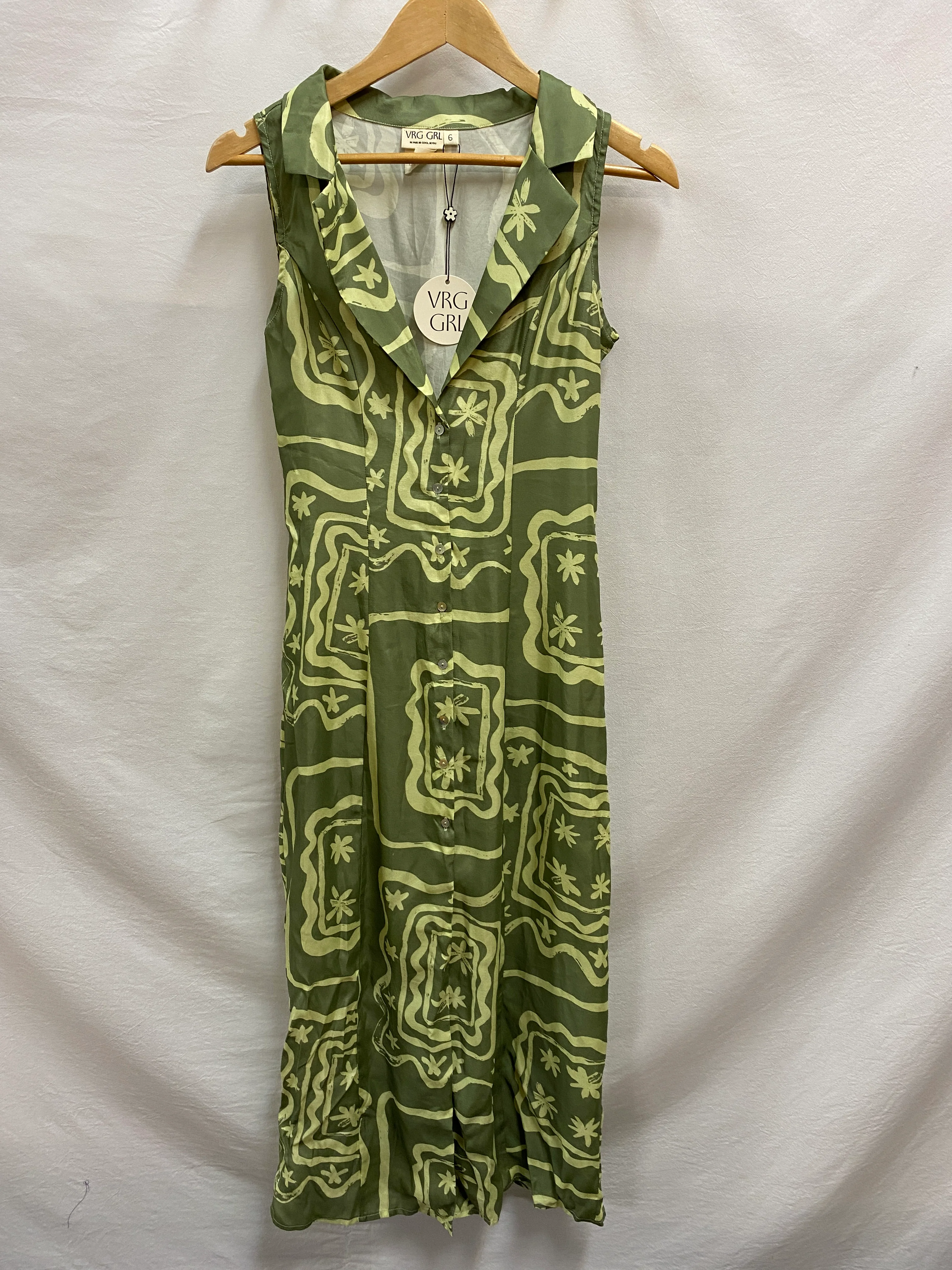 VRG GRL Womens Dress Size 6 BNWT