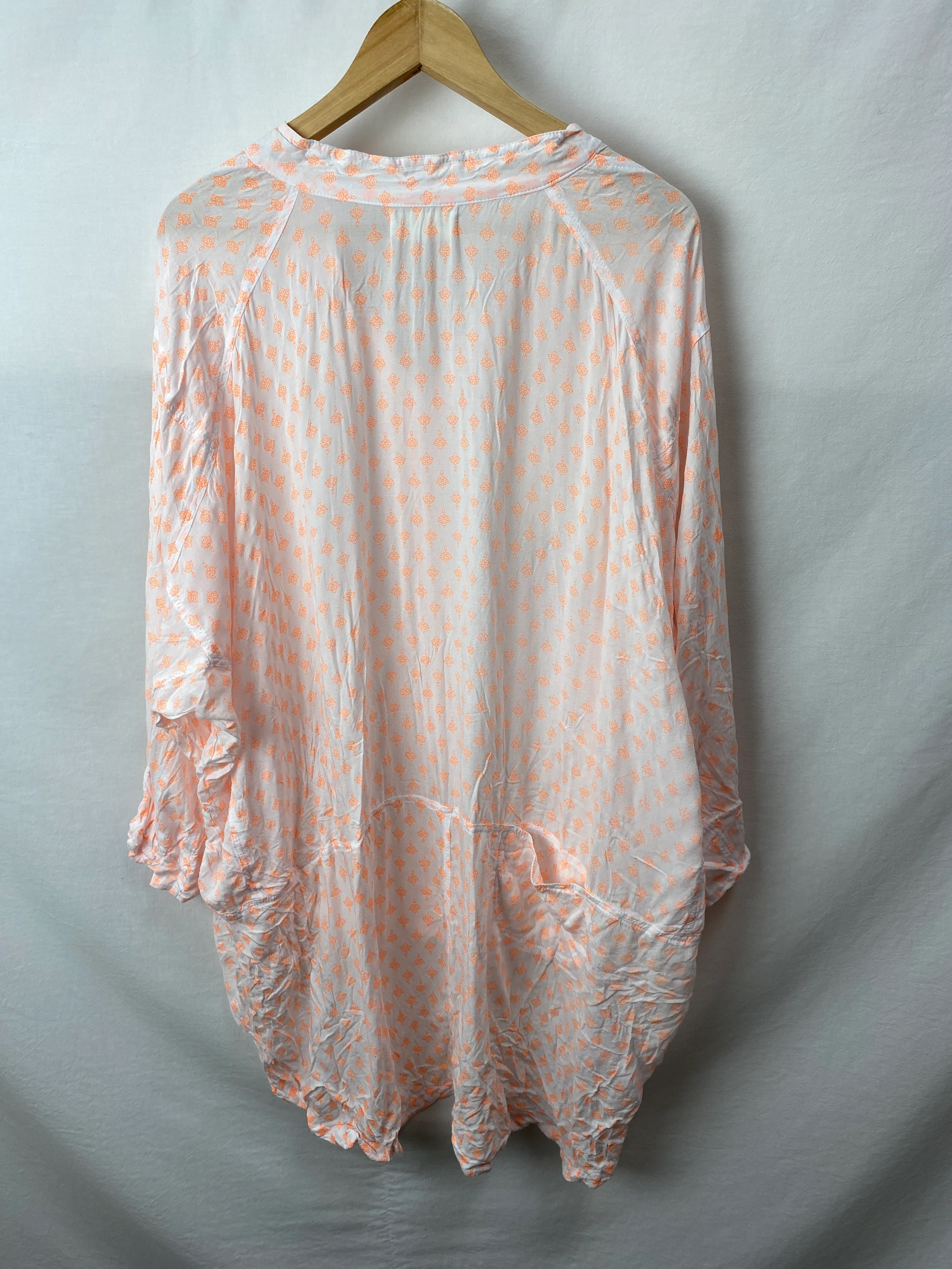 White Peacock Womens Top Size M/L - Image 2