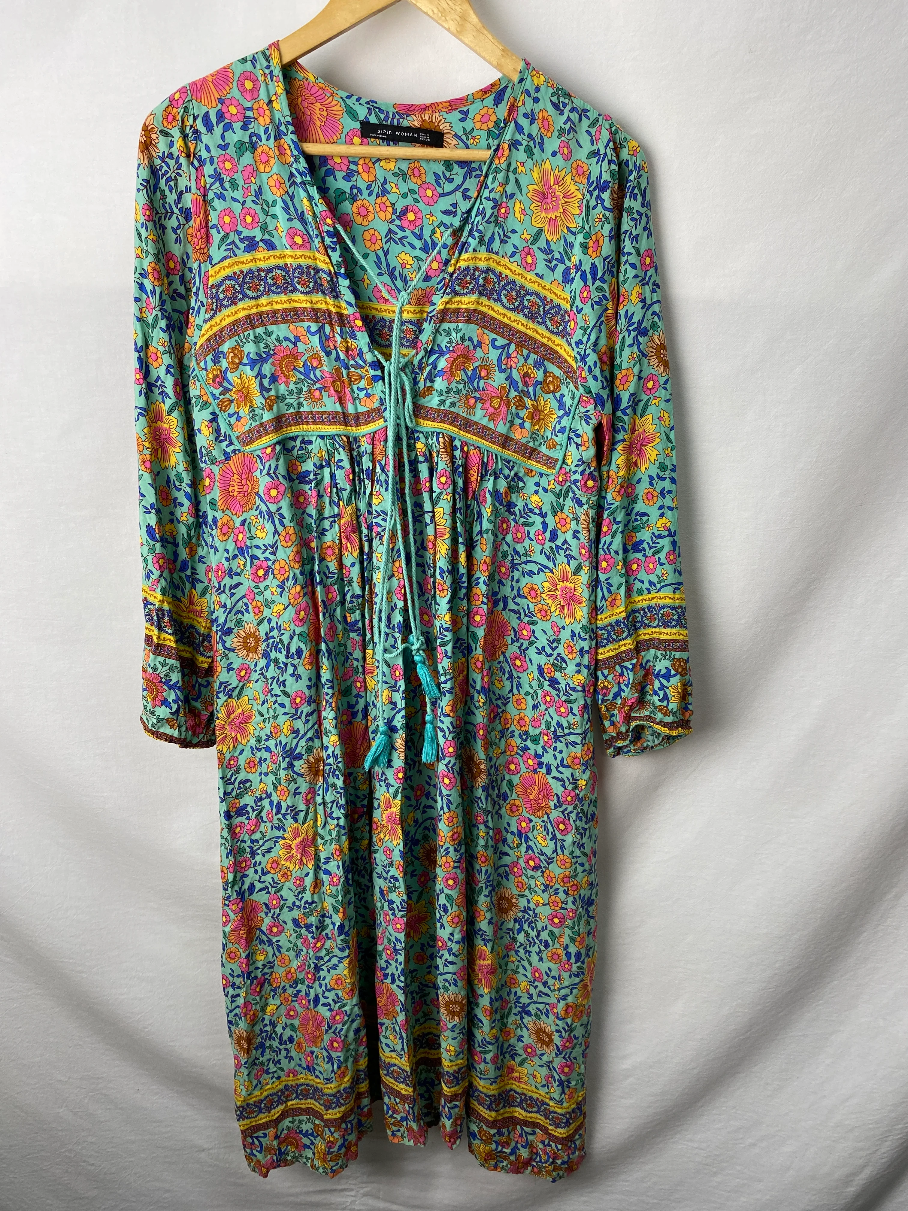 Womens Dress Size M