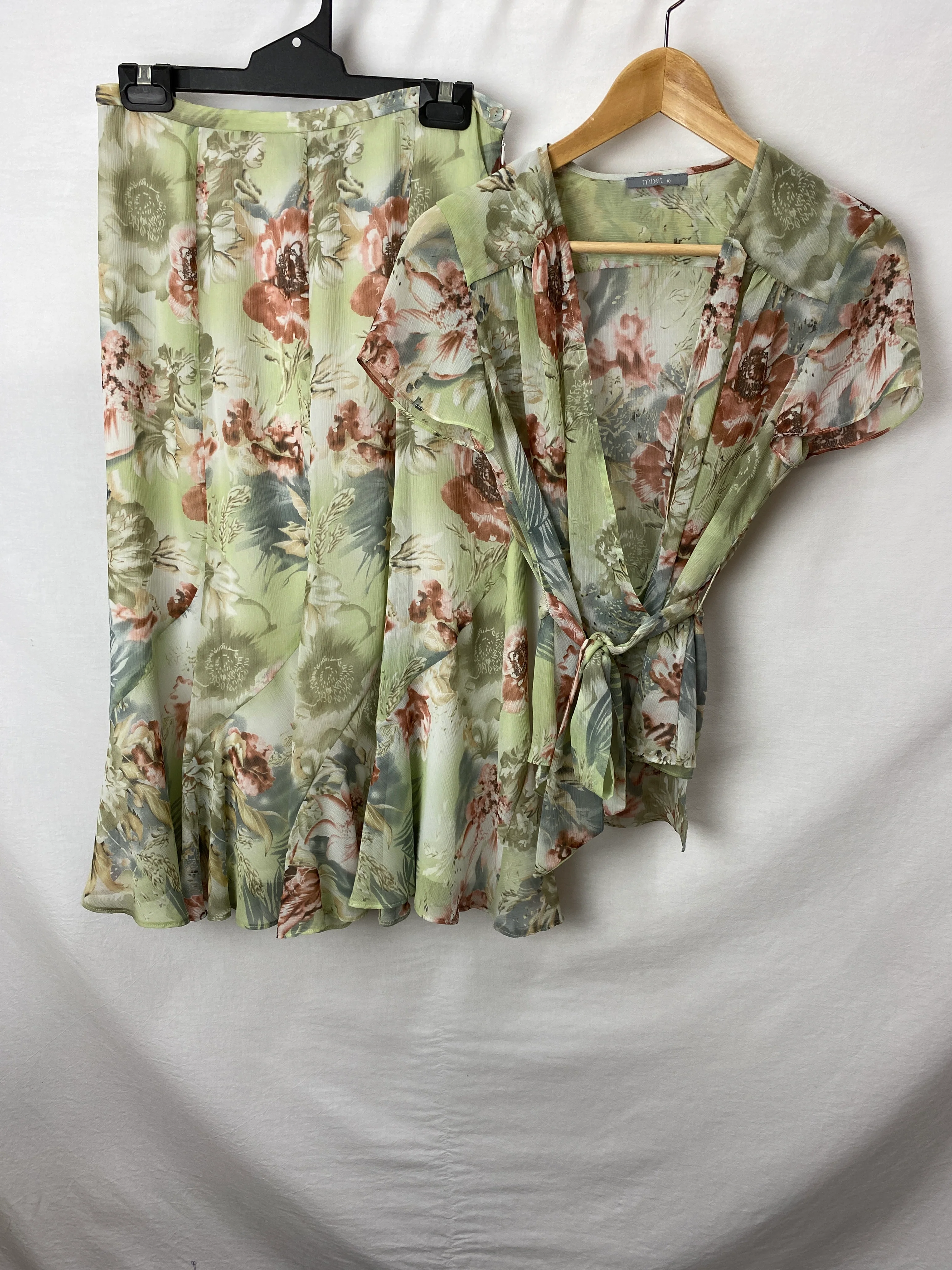 Womens Top Size 10 and Skirt Size 12